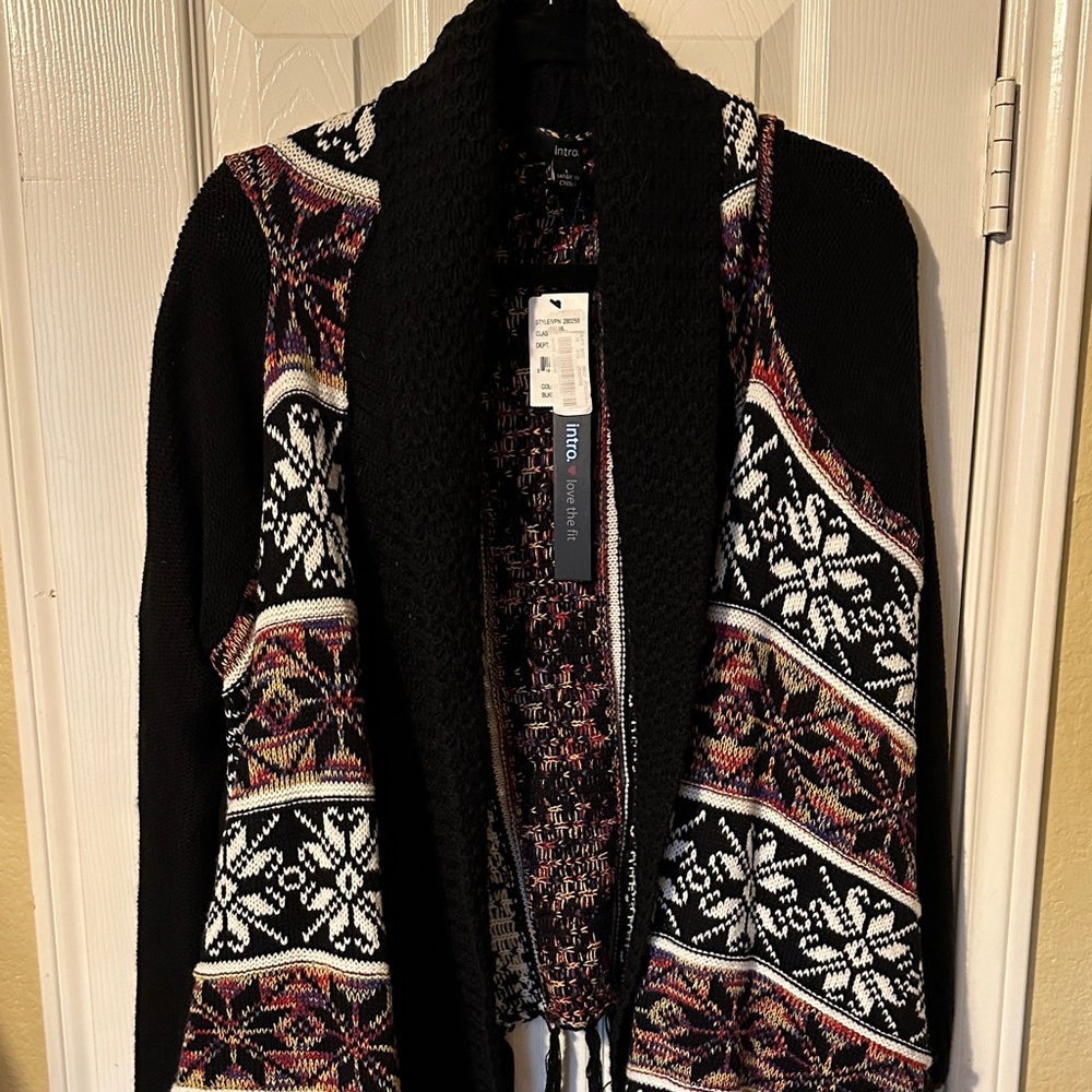 Intro Women's Black and White Patterned Cardigan